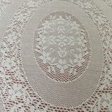 Nappe ovale dentelle