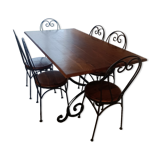 Table et chaises