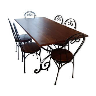 Table et chaises