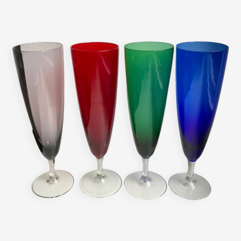 Lot de 4 flûtes à champagne en verre coloré années 70