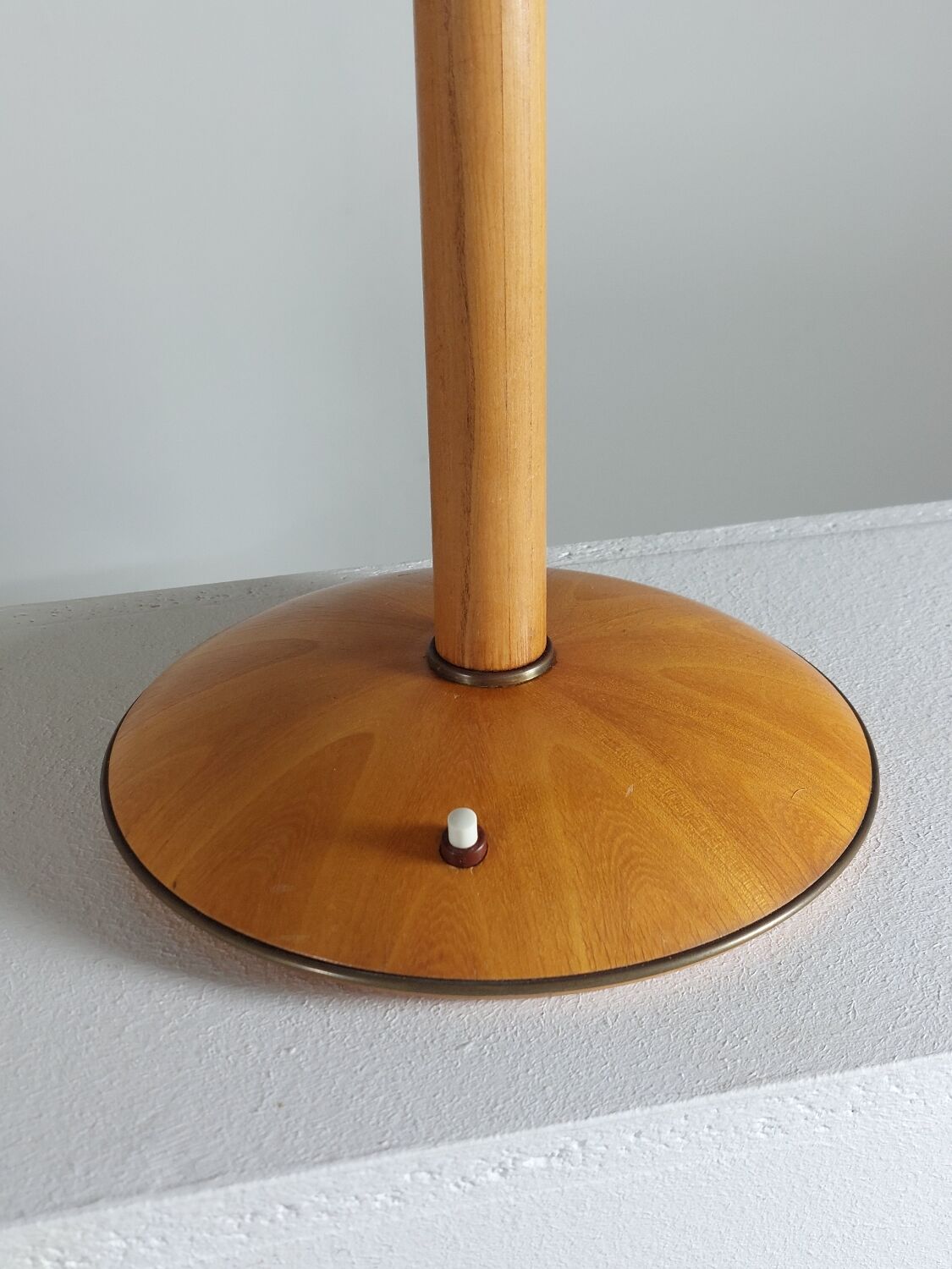 Vintage wooden and brass table lamp by Temde from the 1950s.