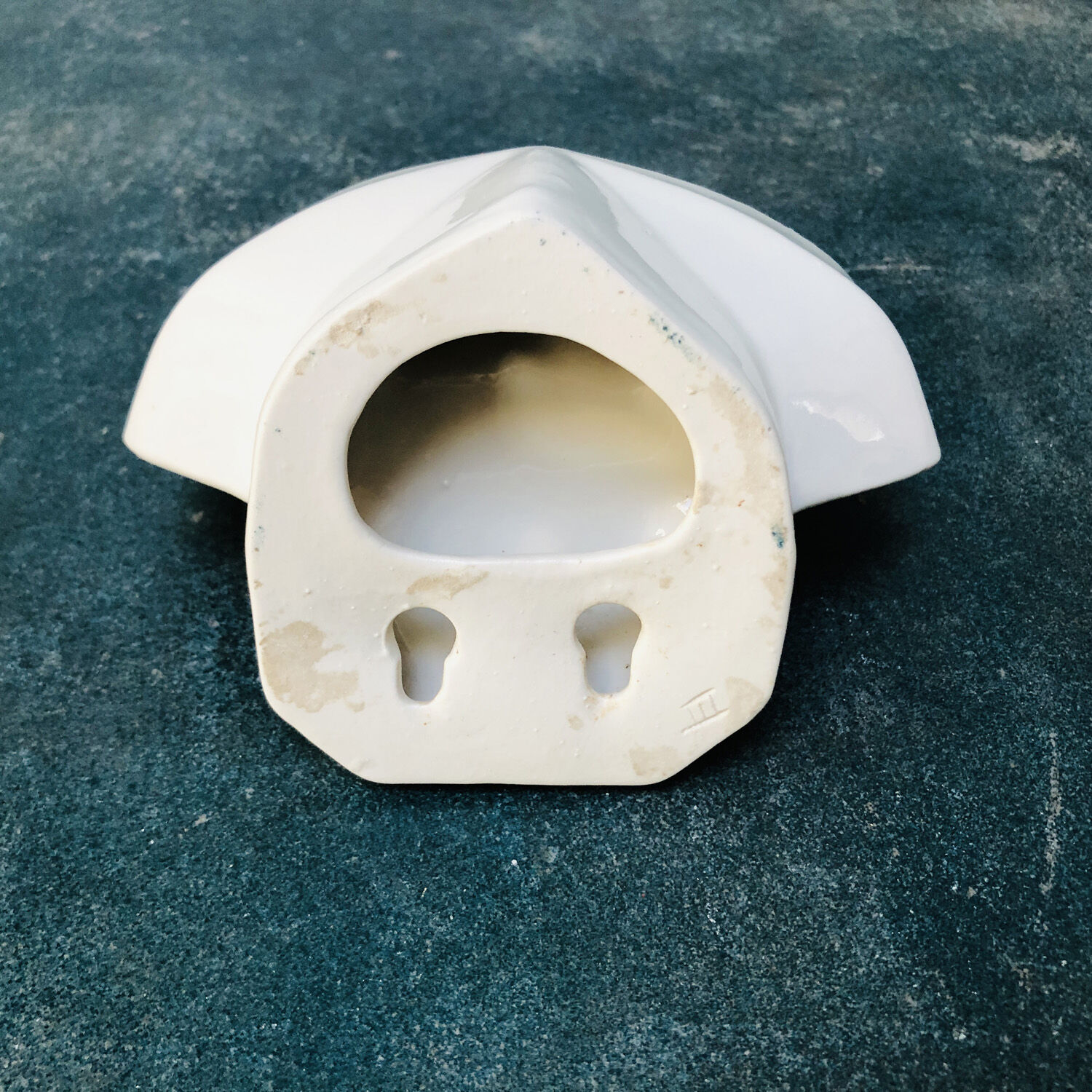 Art deco soap holder