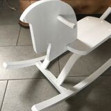 Cheval à bascule en bois blanc