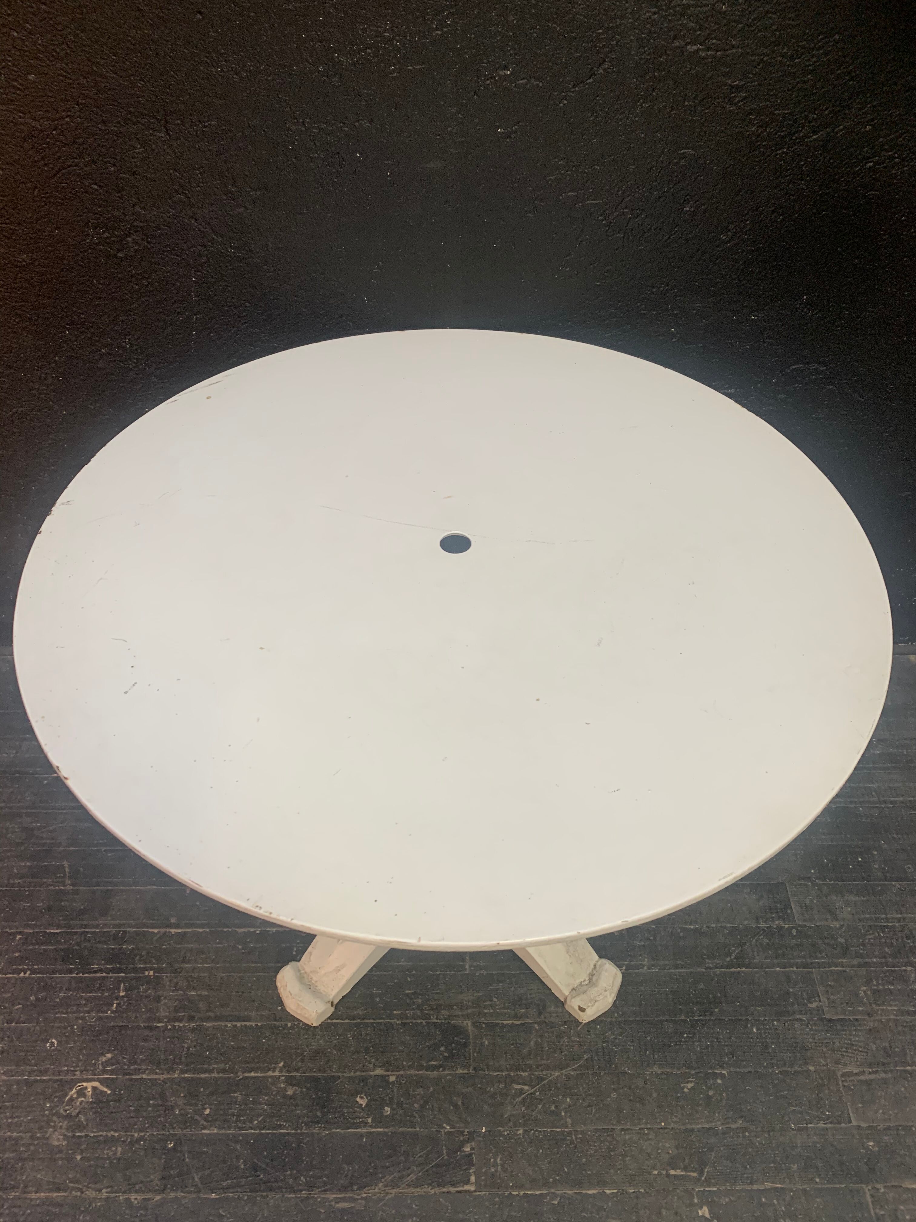 Metal garden table