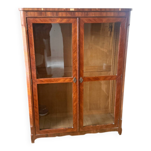 Vitrine en bois massif - plaquage