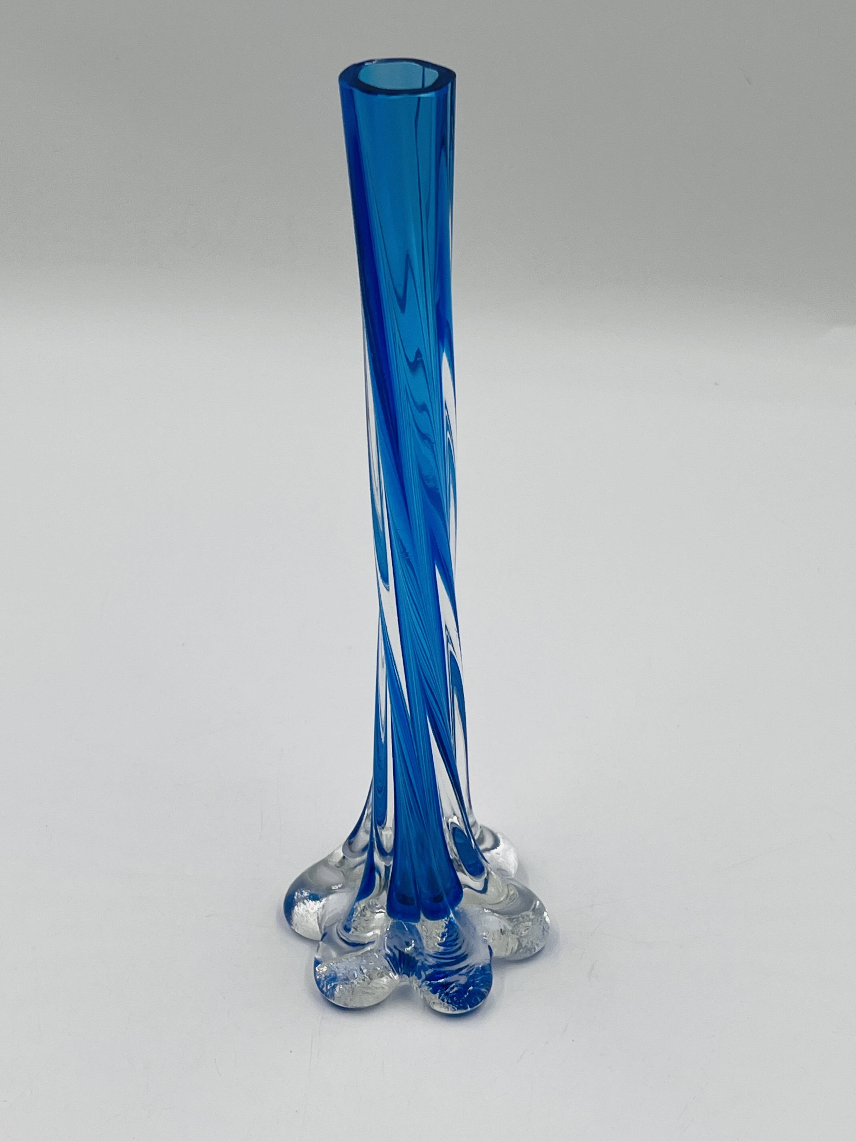 Blue elephant soliflore