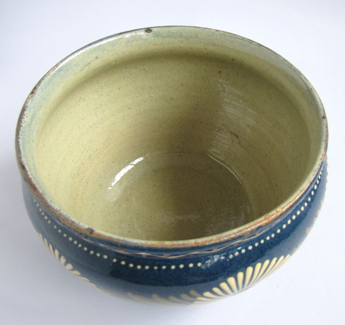 Ancient cache pot soufflenheim pottery Alsace