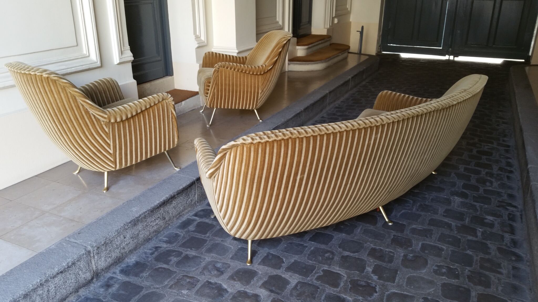 Egg design, Italian vintage Chair