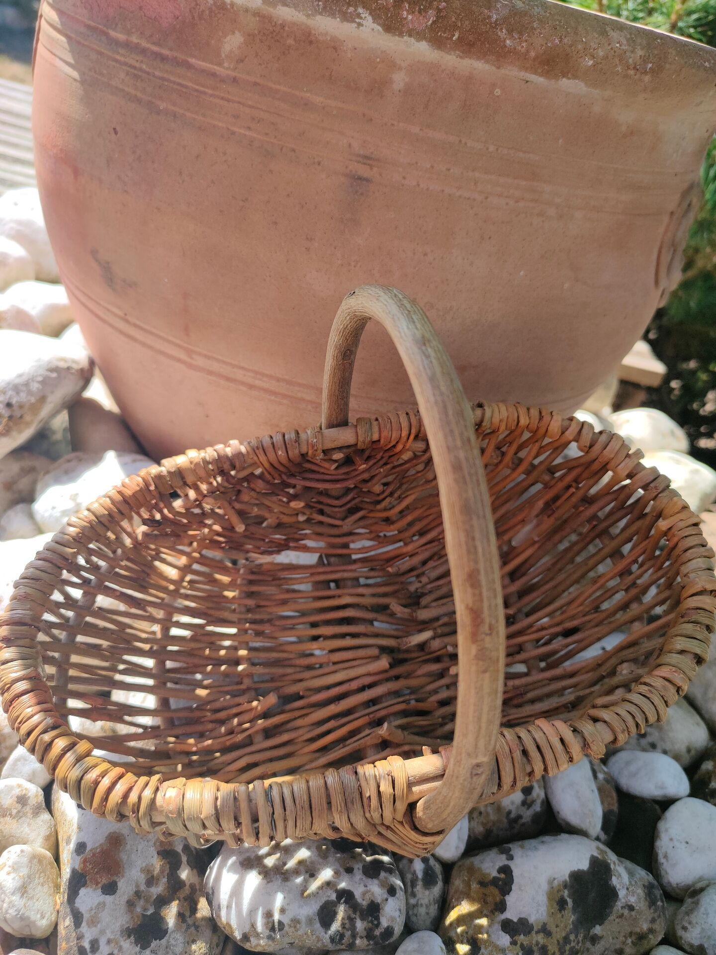 Country-style wicker basket