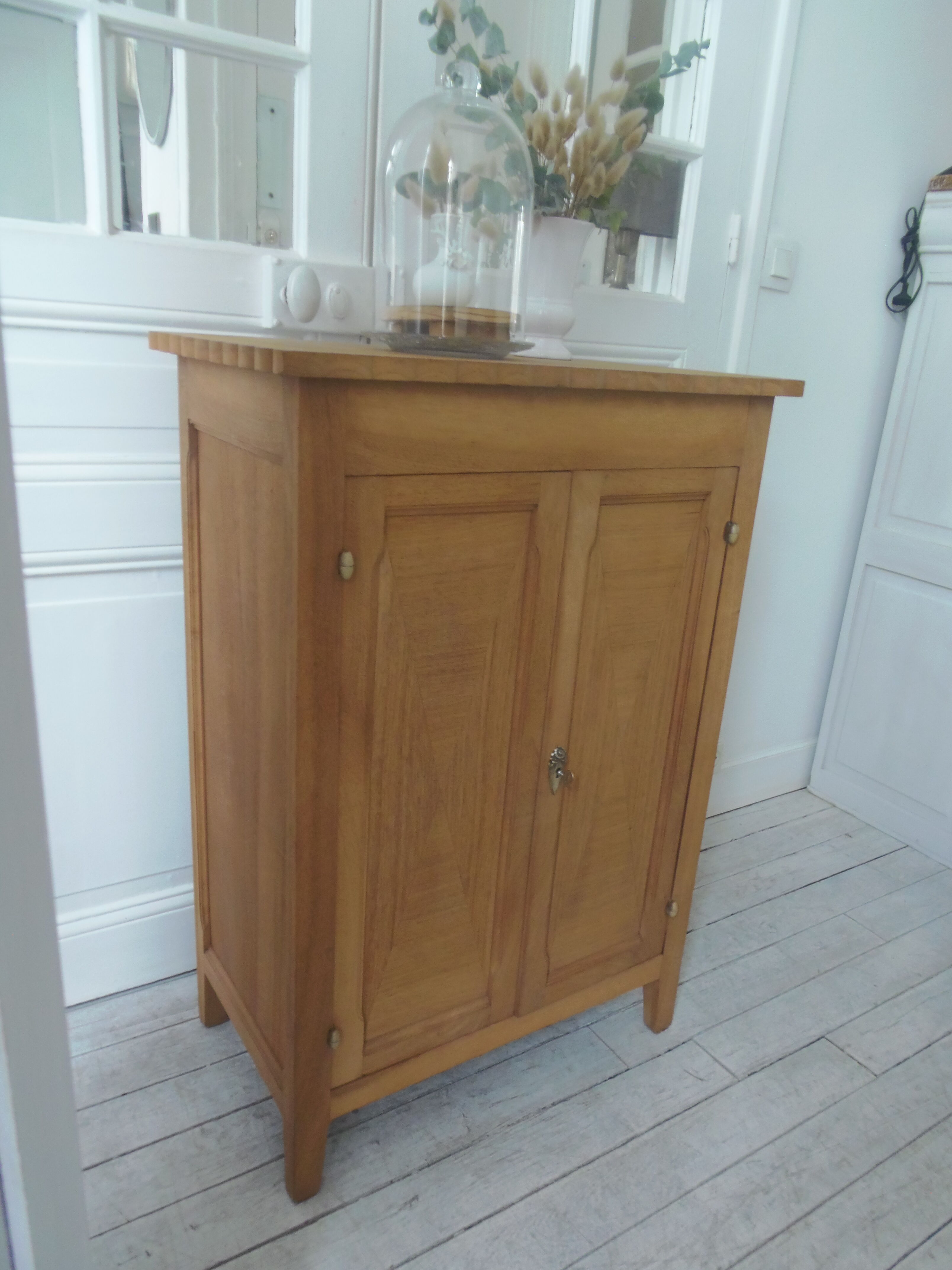 Meuble vintage 2 portes, faible profondeur en bois marqueté finition cirée