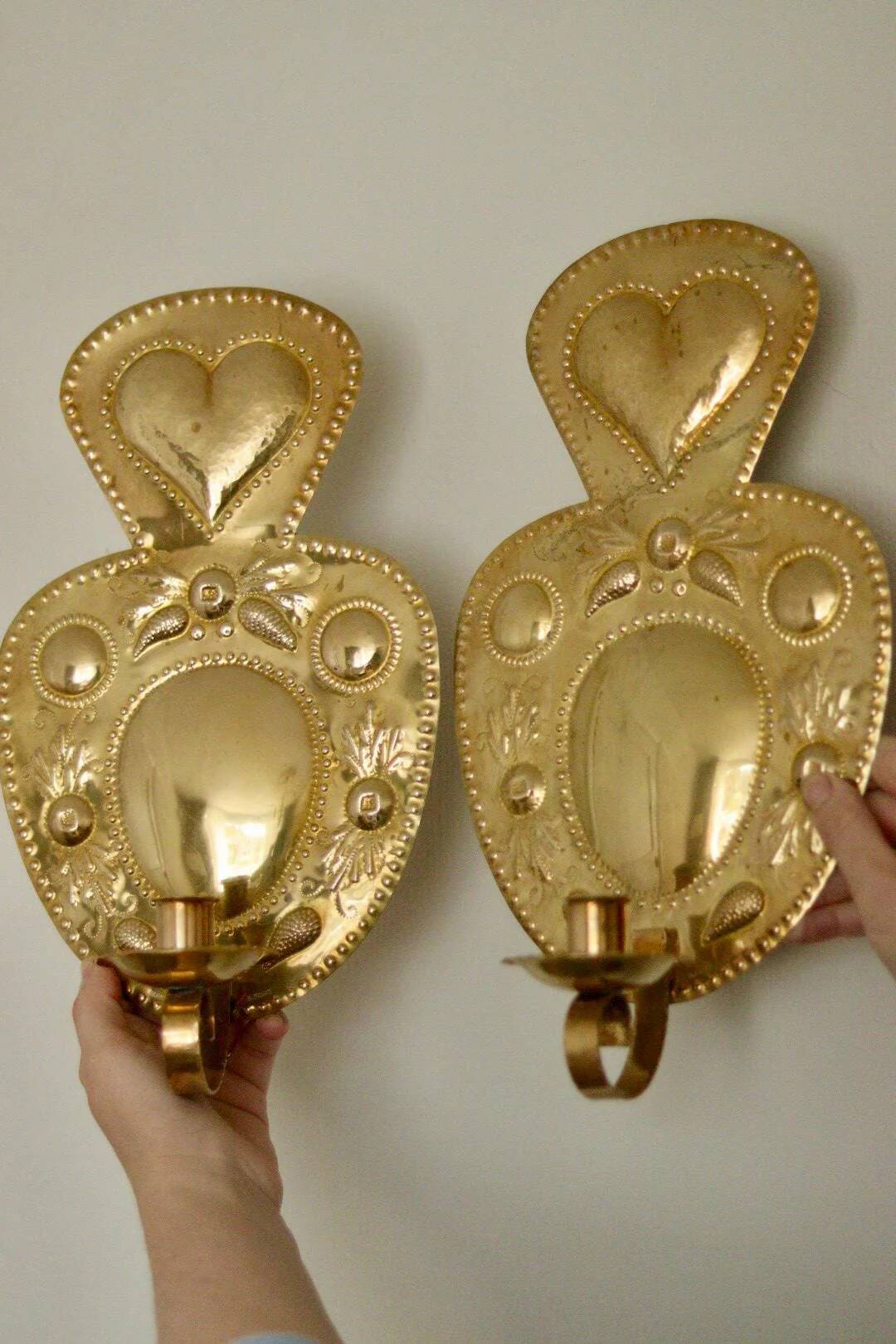 Paire d'appliques suédoises en laiton du milieu du siècle par S. Fong