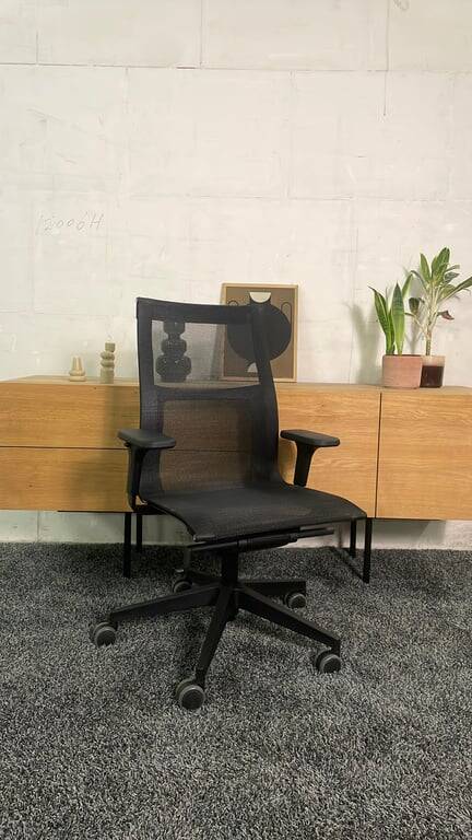 ICF Una Plus Black Office Chair