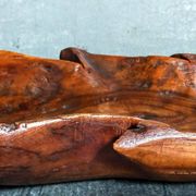 Coupe feuille en bois massif sculptée XXL ancienne
