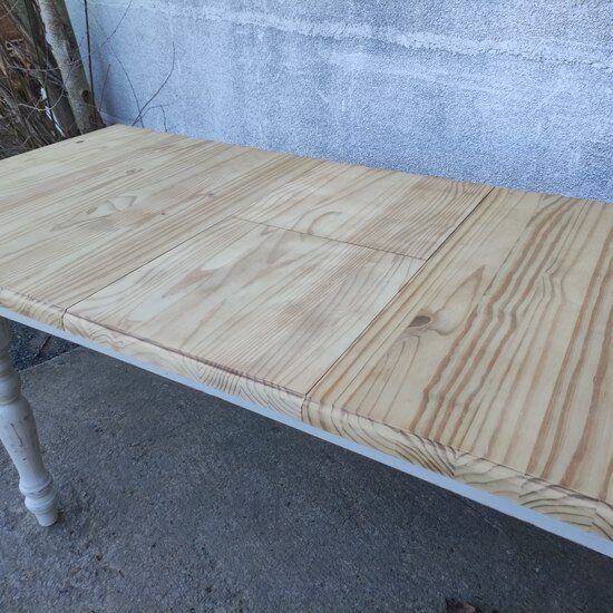 Dining table with extensions