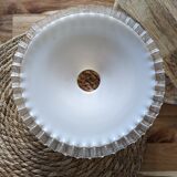 White opaline suspension