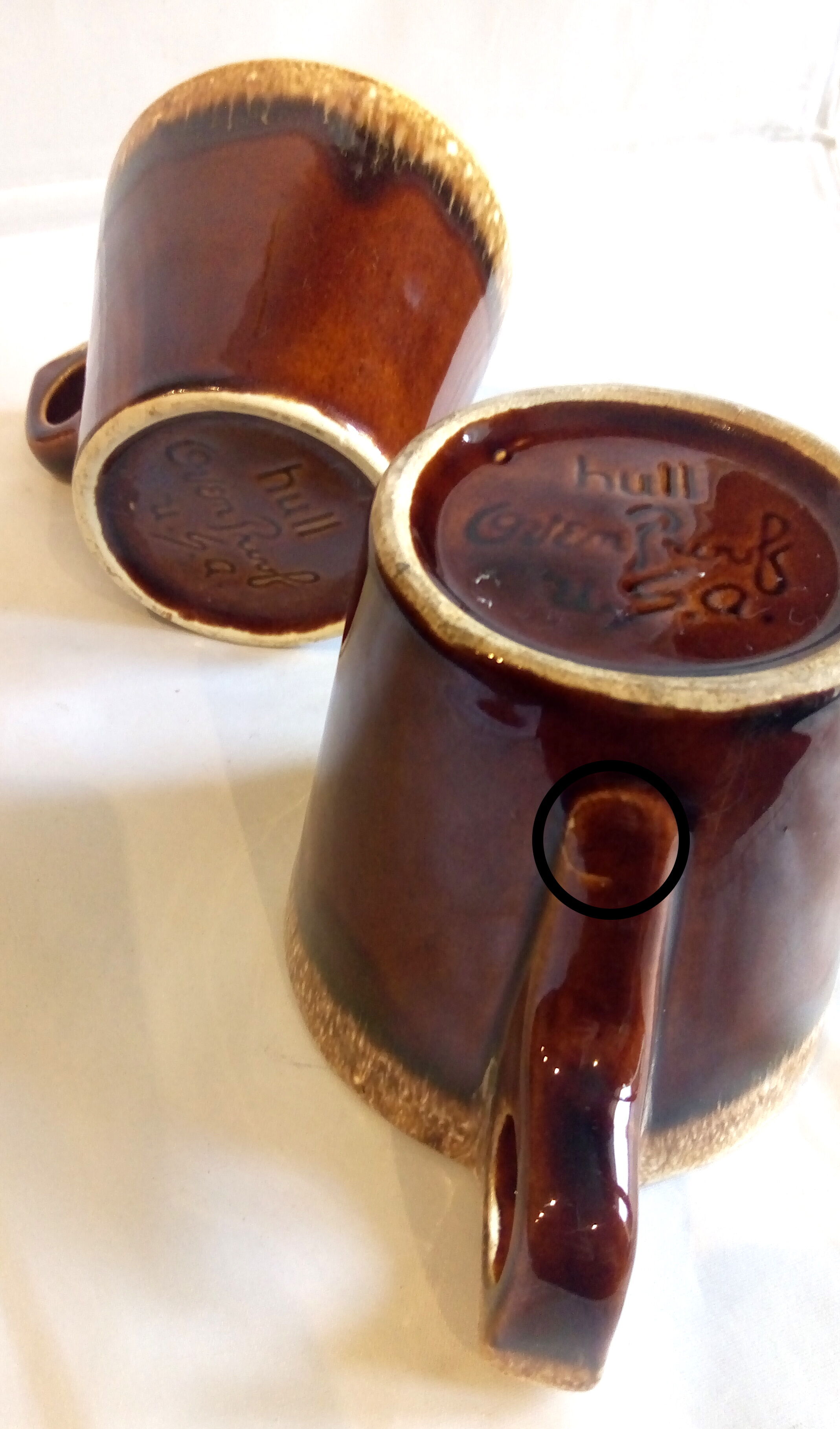 Duo of American mugs caramel tint