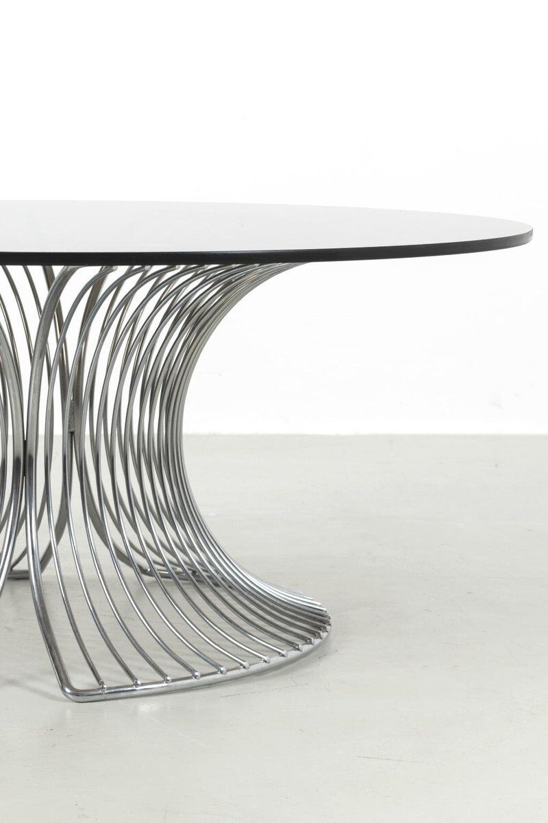 Table basse en fil métallique vintage