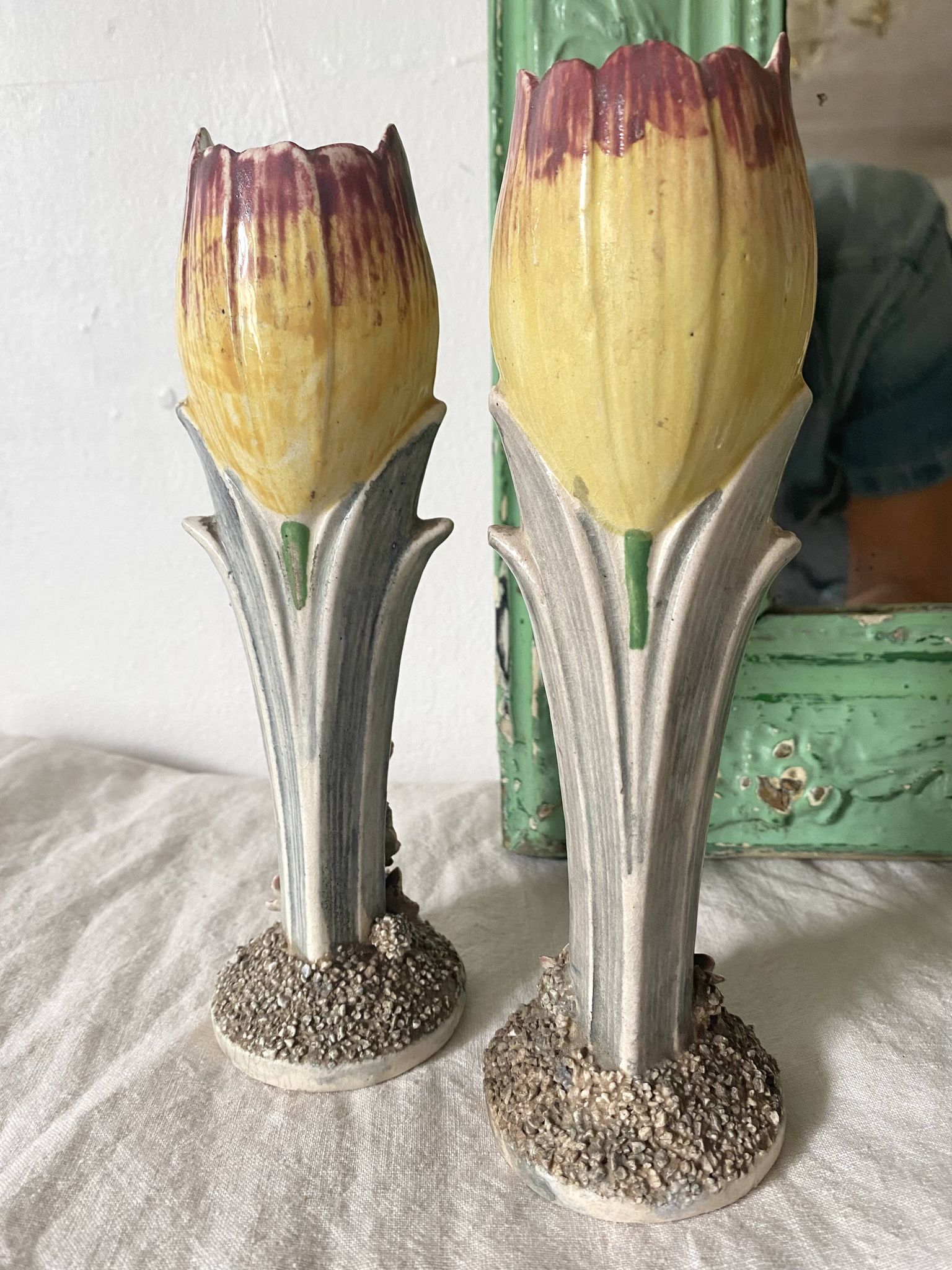 Paire de vases art nouveau  tulipes