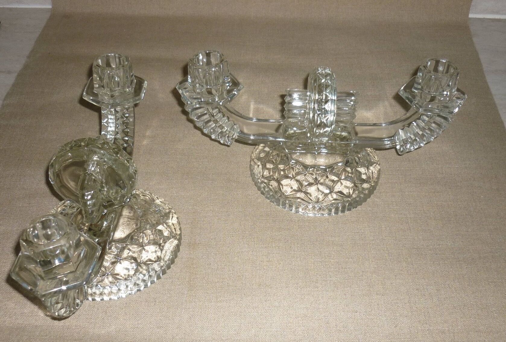 Paire de chandeliers en cristal à 2 bras
