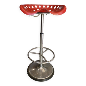 Tabouret rouge Faucheuse