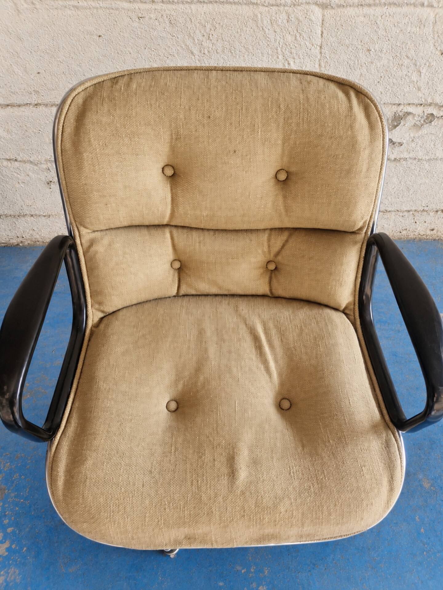 4 Executive Chairs by Charles Pollock for Knoll – 1960s