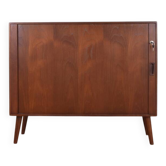 Buffet à portes tambour en teck danois des années 1960.