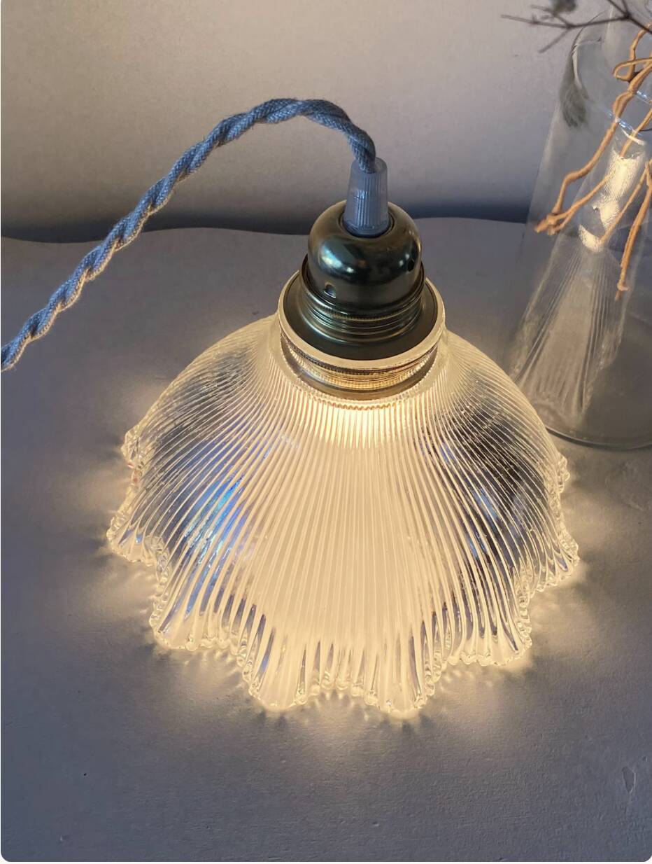 Holophane suspension