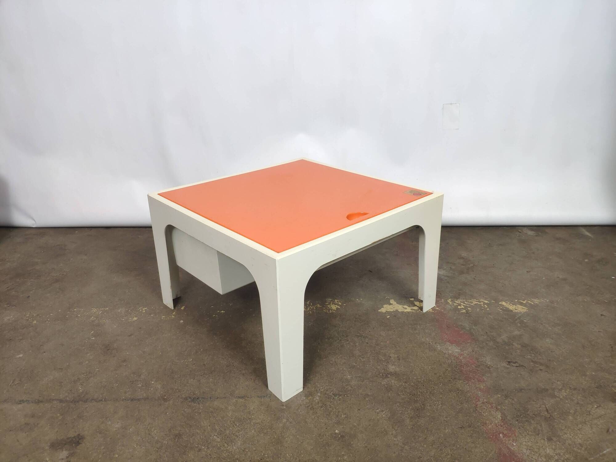 Orange and white vintage Prisunic "Flair" 1970