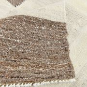 Grand tapis kilim crème et marron, 255 x 313 cm