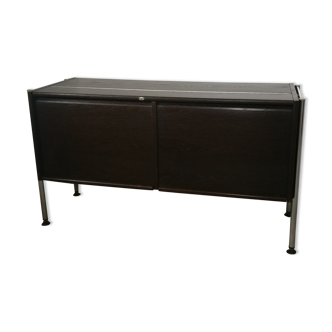 Curtains sideboard