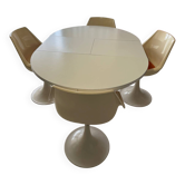 Round table