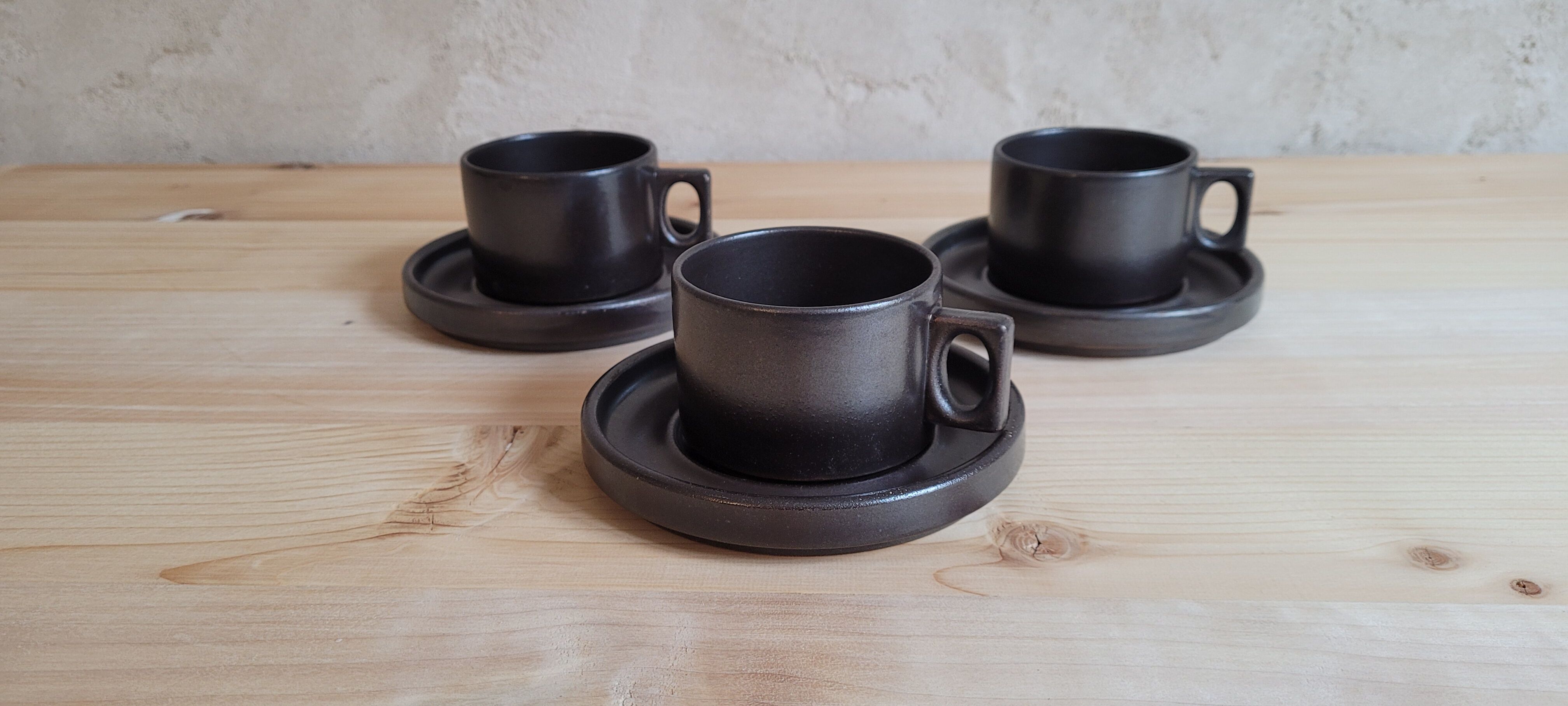 Lot de 3 tasses et sous-tasses en grès de Brenne