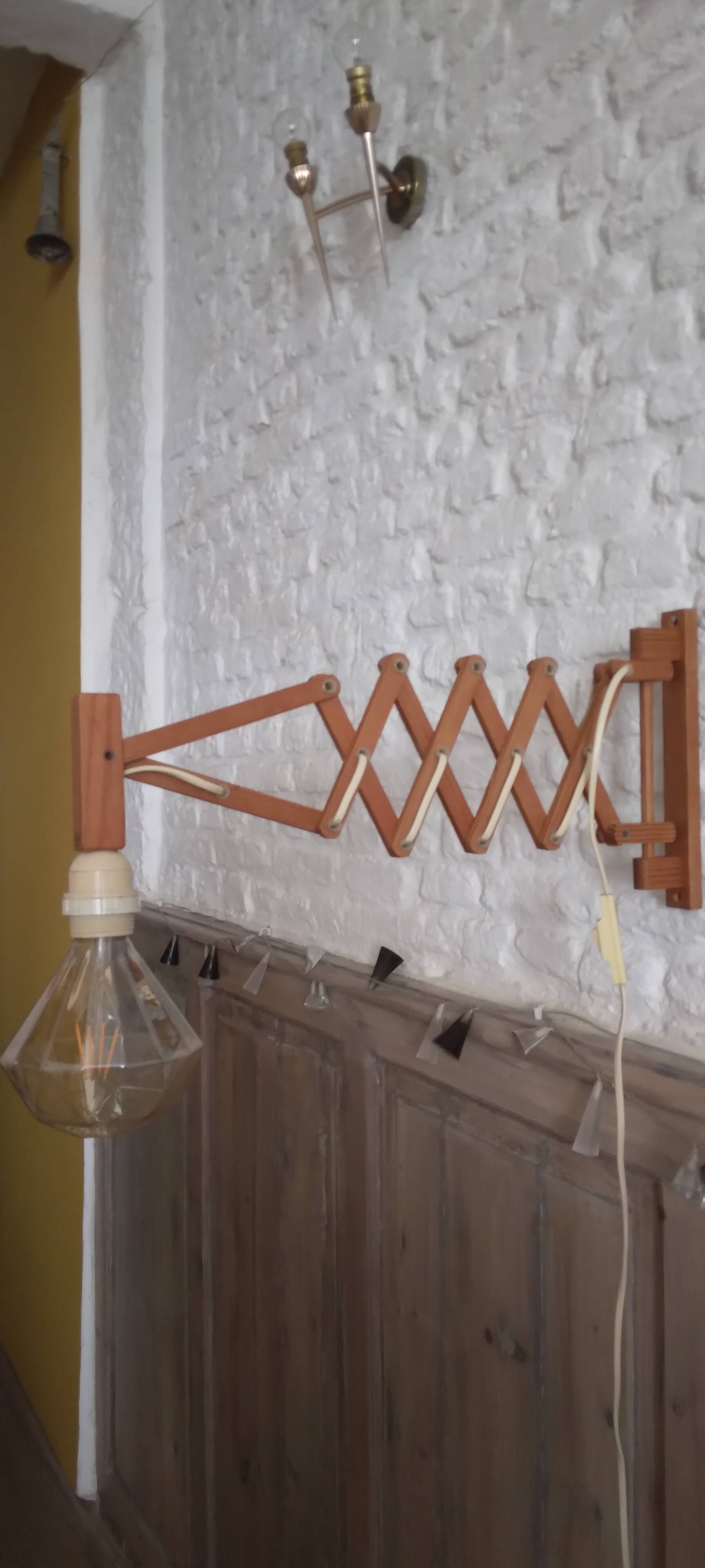 Accordion wall light.