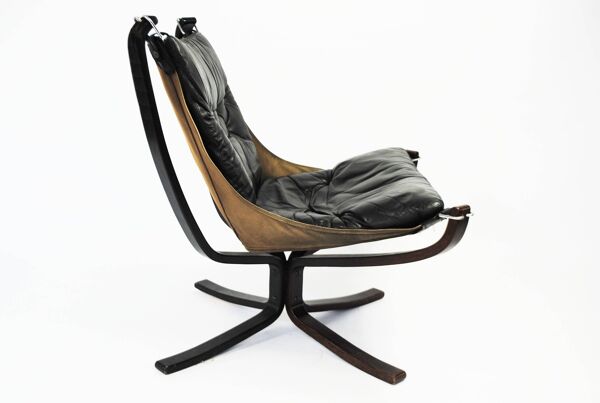 Chaise Falcon de Sigurd Ressell