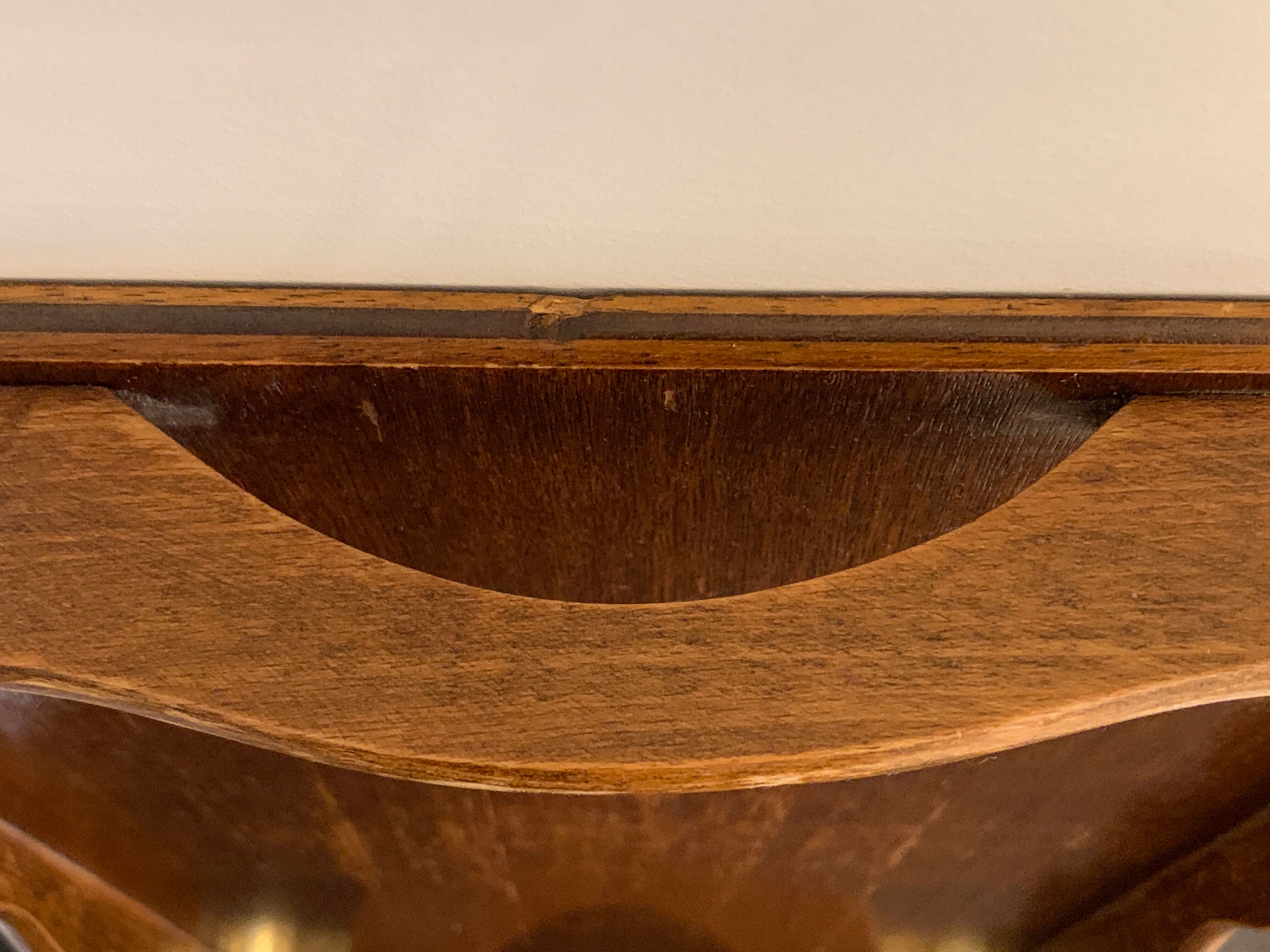 Plateau de service ancien en bois et laiton 61 x 38 cm