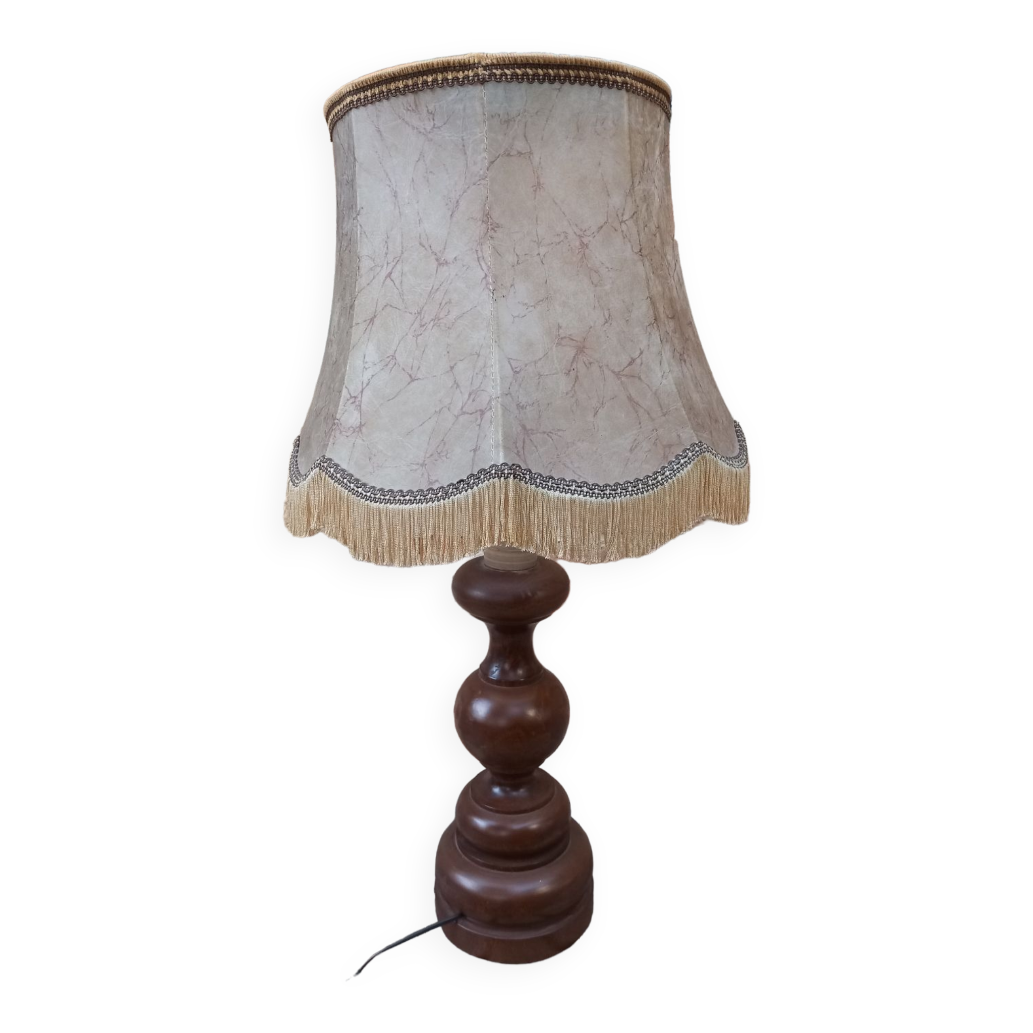 Lampe vintage en bois et abat jour à franges