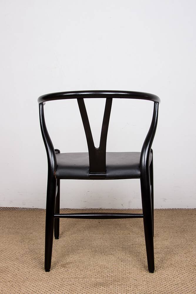 4 Danish chairs, black lacquered wood and leather, Wishbone model, Hans Wegner