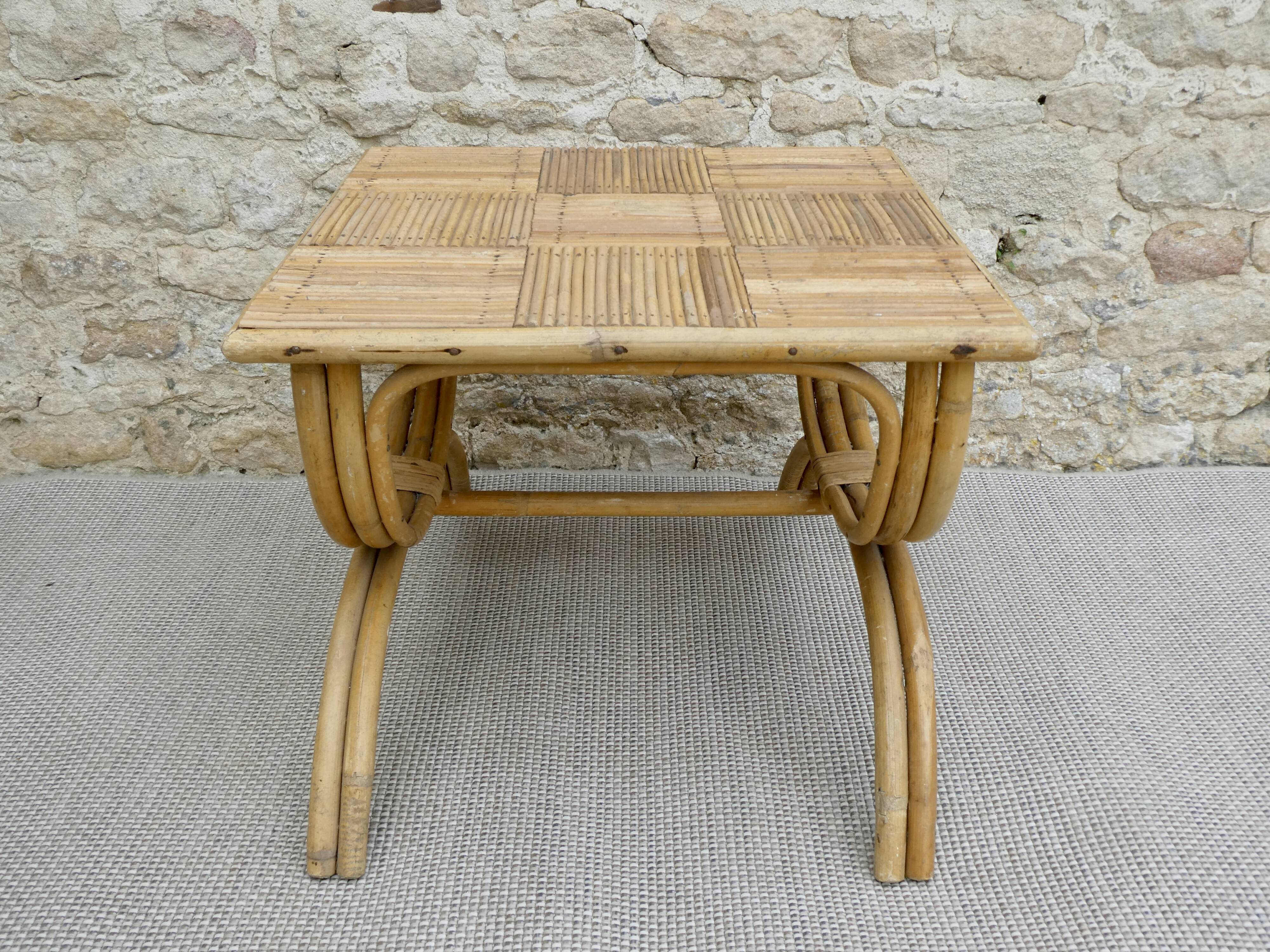 Coffee table, rattan checkerboard sofa end