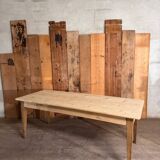 Farm table