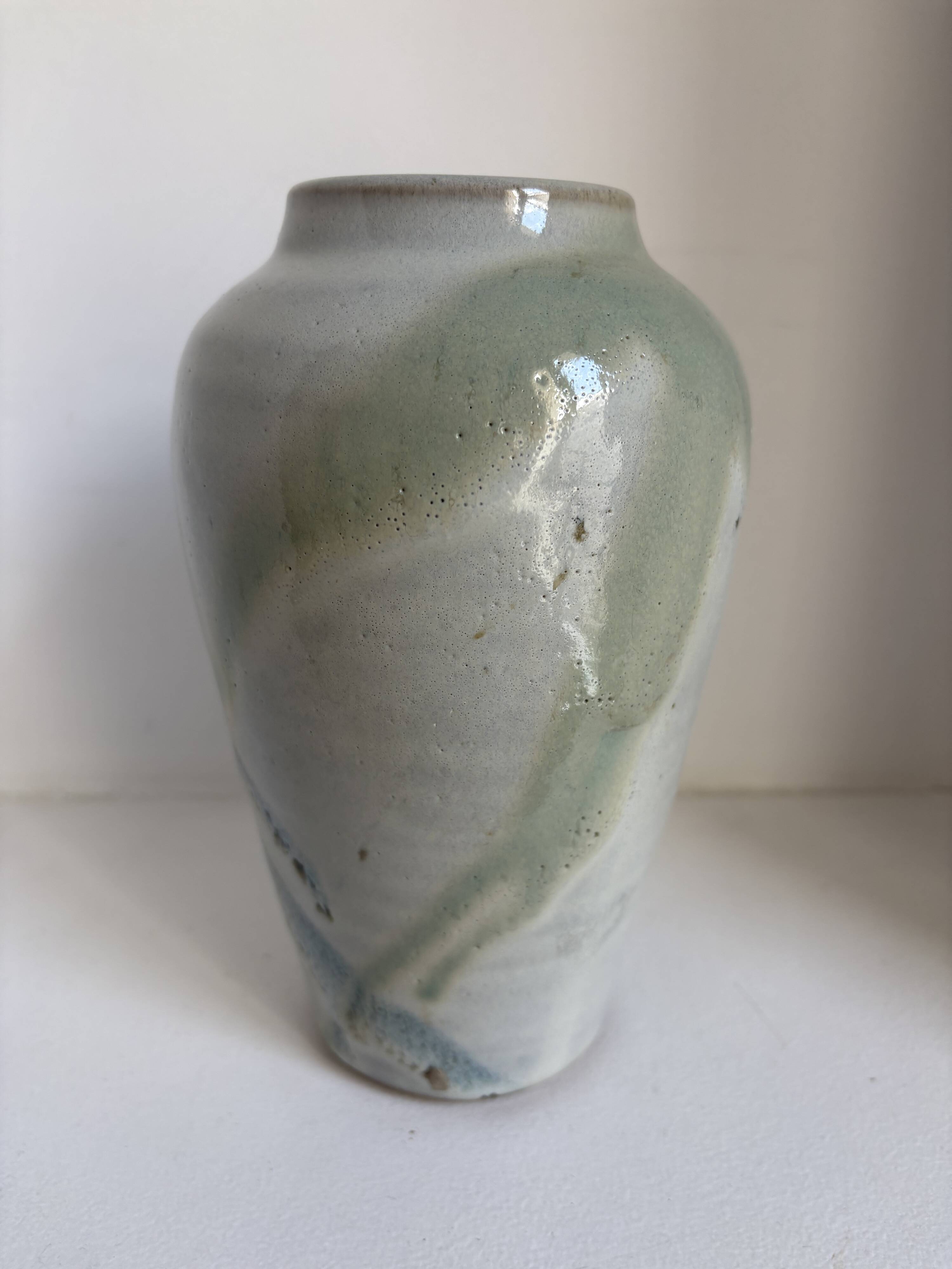 Set of 22 decorative items