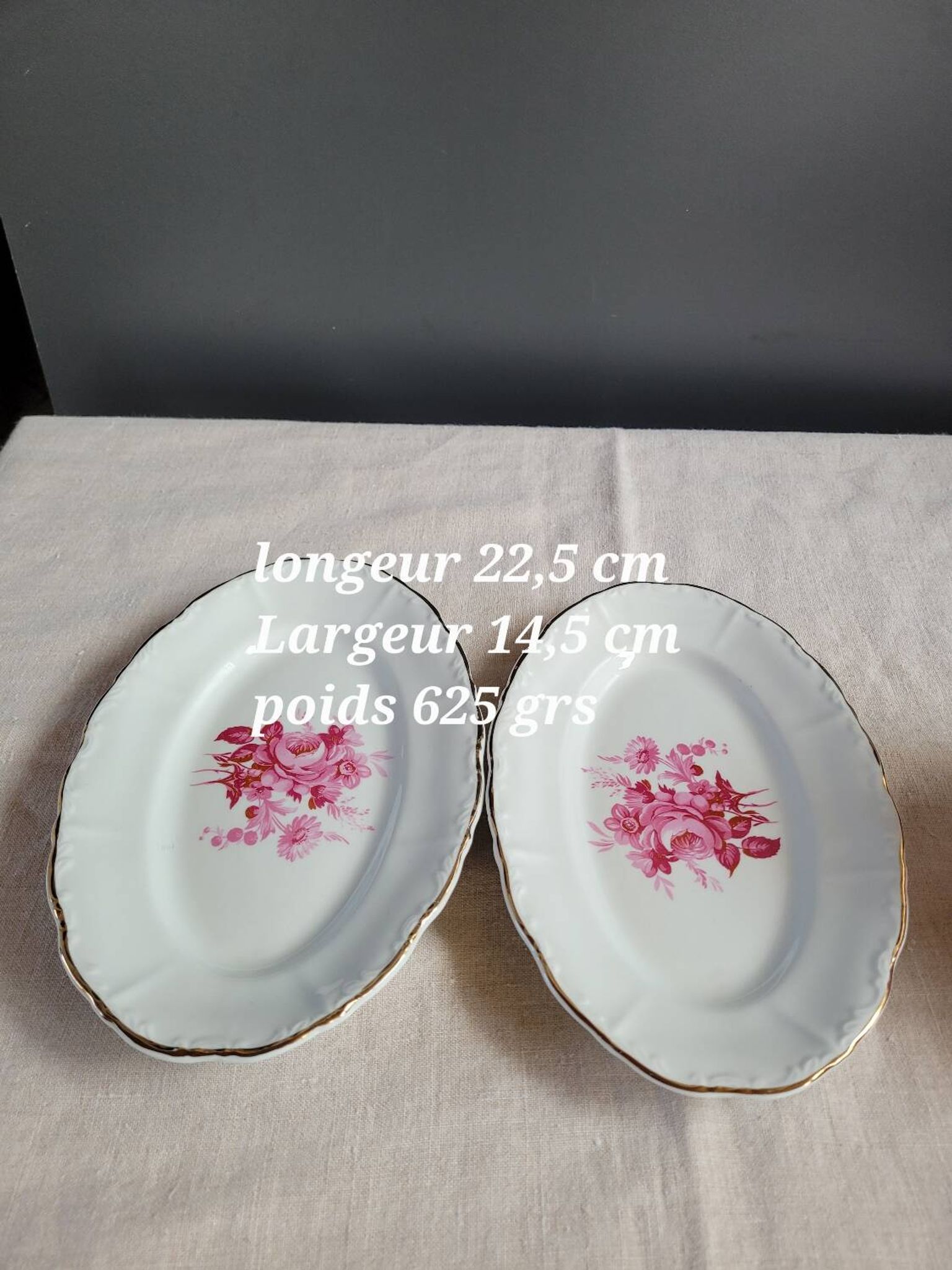 Soup tureen, sauce boat and serving dishes