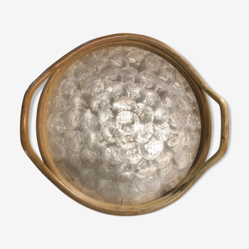 Round tray in mother of pearl and rattan