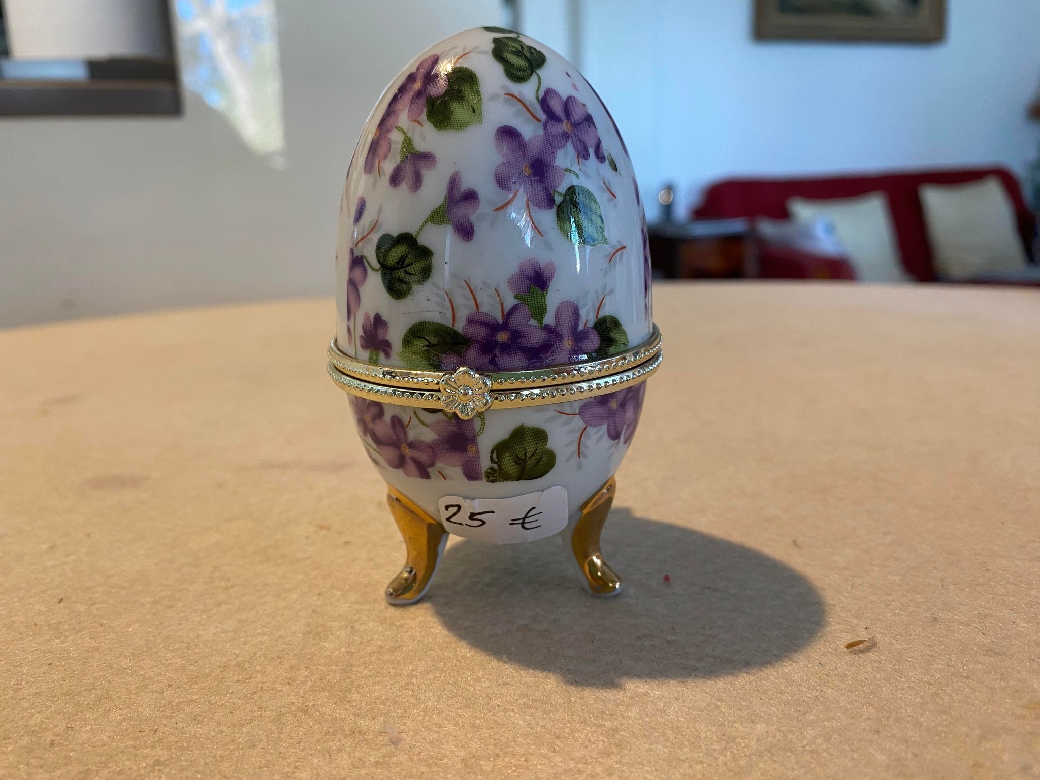 Ceramic egg