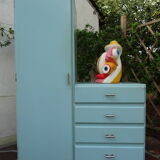 Asymmetrical wardrobe from the 1930