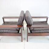 Paire de fauteuils scandinaves en cuir des années 1960