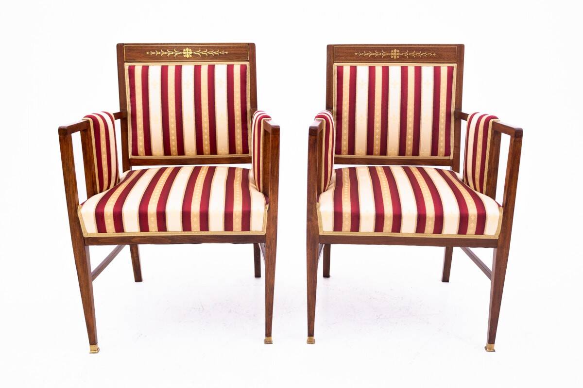 Antique living room set from the end of the 19th century.