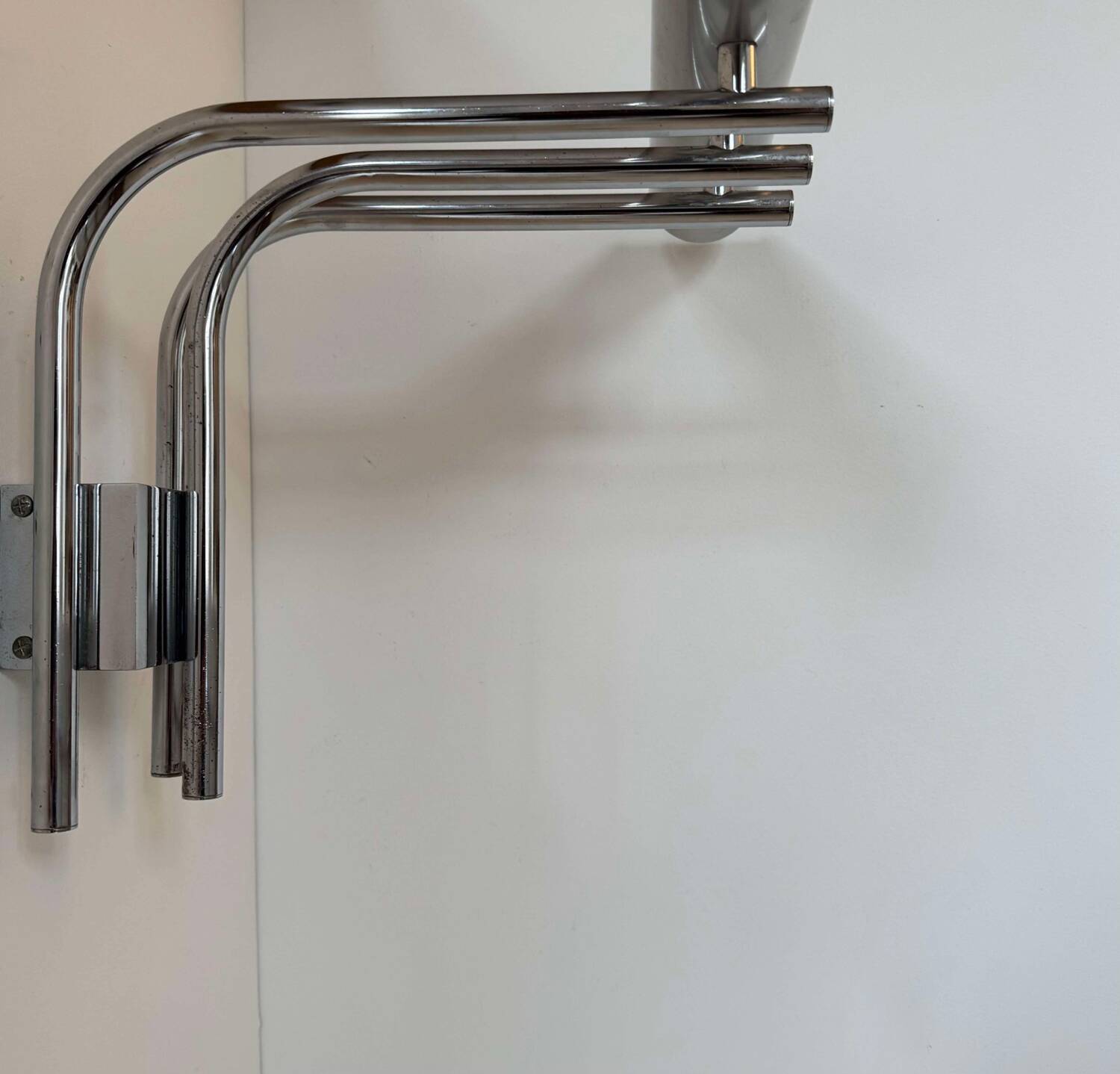 Vintage wall light 20581, chrome metal, by Verre Lumière Studio France 1978