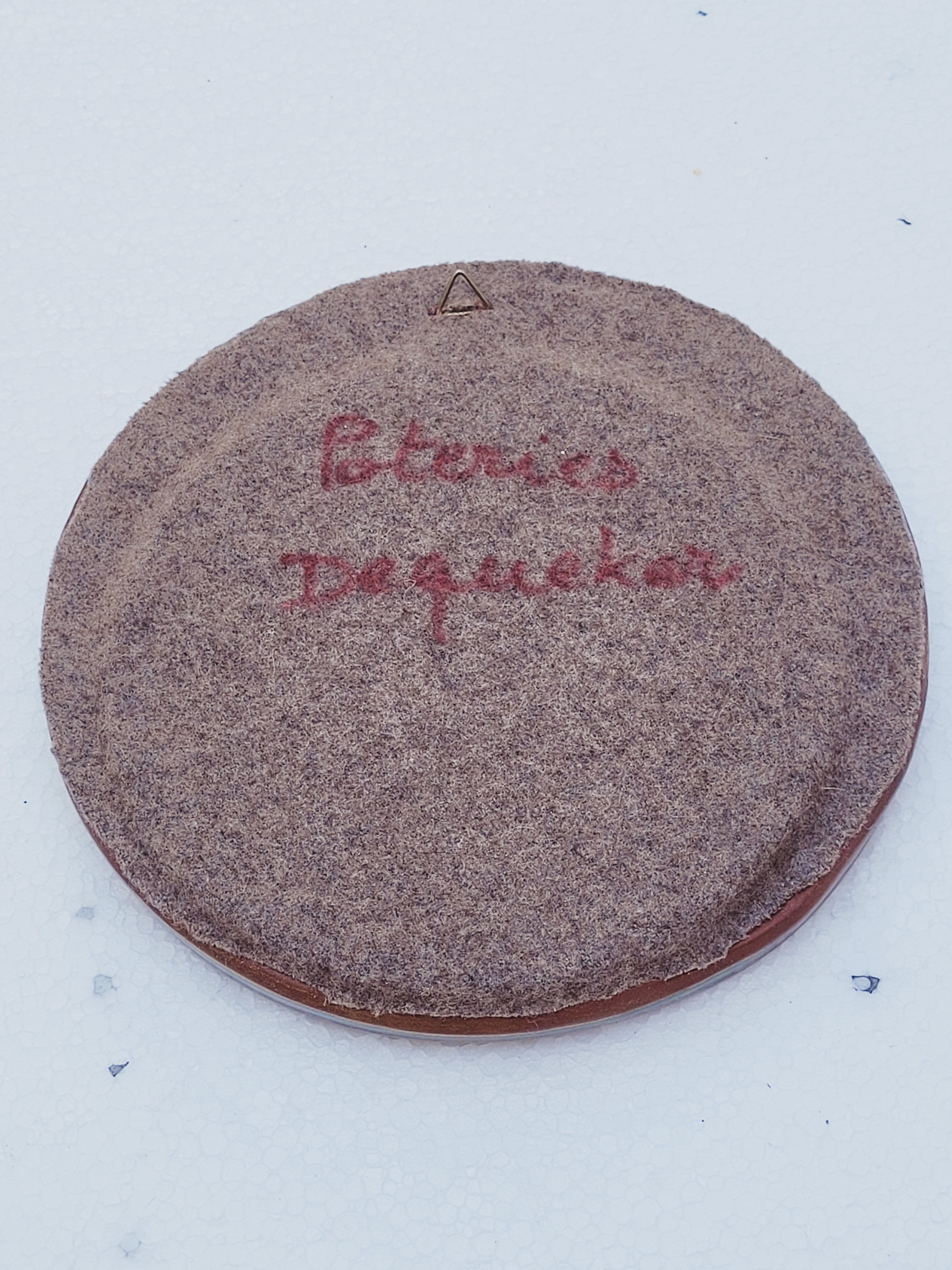 Vintage ceramic mirror dequeker