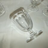 Ensemble de 9 verres à pied anciens
