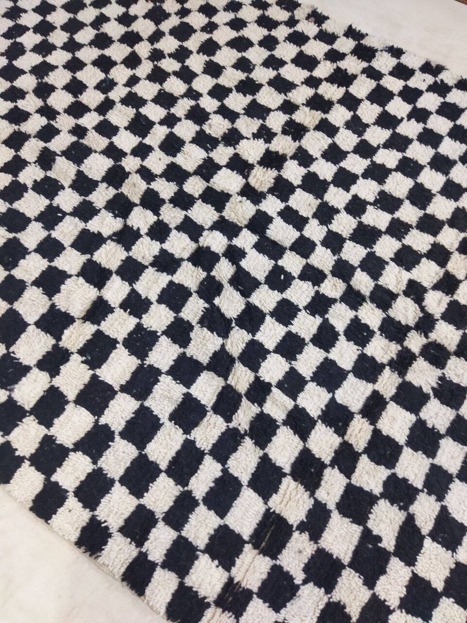 Handmade Moroccan Berber rug 156 X 100 CM